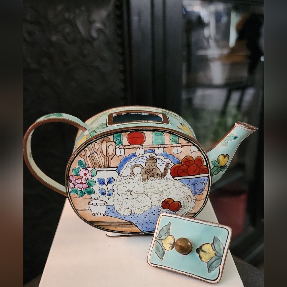 Kevin Chen Cloisonne Artistic Teapot with Cat Design - Picture 3 of 6